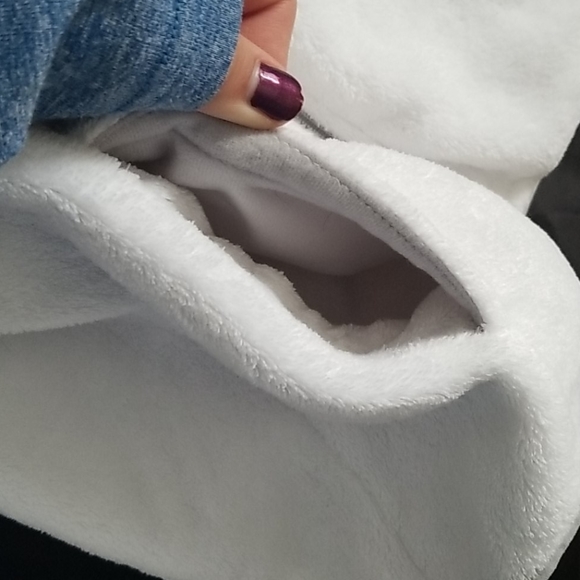 Fuzzy Jacket - Picture 5 of 6